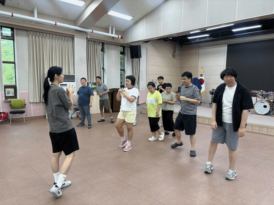 b2f70ff56bfd0458c69cbc2cf0665056_1754524275_7498.gif